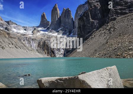Blick vom Mirador de las Torres, Torres del Paine Nationalpark, Patagonien, Chile, Südamerika Stockfoto