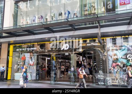 JD Sports Sportswear Shop in Pitt Street, Sydney City Centre, NSW, Australien, Sommer 2025 Stockfoto
