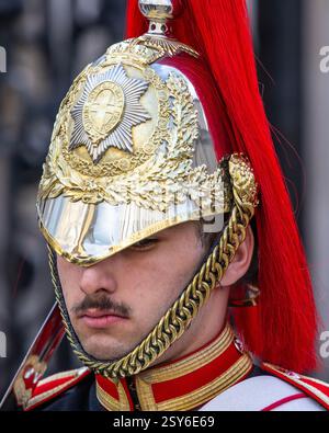 London, UK - 30. März 2023: Porträt eines Kings Life Guard bei der Horse Guards Parade in London, UK. Stockfoto