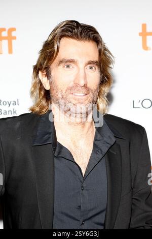 Der Schauspieler Sharlto Copley nimmt an der Premiere von Free Fire während des 41. Toronto International Film Festivals (TIFF) am 9. September 2016 im Ryerson Theatre in Toronto Teil Stockfoto
