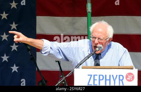 Der ehemalige Präsidentschaftskandidat Bernie Sanders sprach am 16. September 2016 bei einer Kundgebung für den Kandidaten Zephyr Teachout im Hasbrouck Park in New Paltz NY Stockfoto