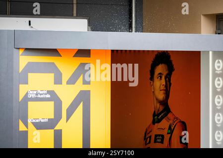 Sakhir, Bahrain. Februar 2025. Regen in Bahrain BHR, Formel 1 Weltmeisterschaft, Formel 1 Testfahrten, Bahrain International Circuit, 27.02.2025 Foto: Eibner-Pressefoto/Thomas Fuessler Credit: dpa/Alamy Live News Stockfoto