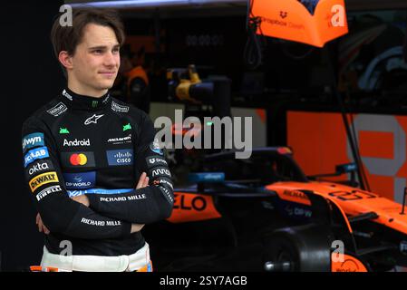 Sakhir, Bahrain. Februar 2025. Oscar Piastri (aus) McLaren. 27.02.2025. Formel-1-Test, Sakhir, Bahrain, Tag Zwei. Quelle: James Moy/Alamy Live News Stockfoto
