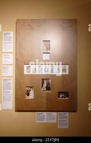 Wien, Österreich. Johann Strauss (25. Oktober 1825 in St. Ulrich bei Wien, † 3. Juni 1899 in Wien) Wohnung an der Praterstraße im 2. Bezirk, die Wohn- und Arbeitsräume der ursprünglichen Wohnung sind heute ein Musikerdenkmal, Fotos der Ehegatten von J. Strauss Stockfoto