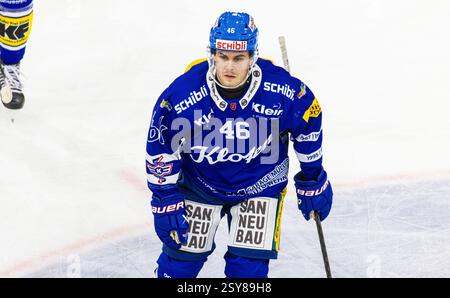 Kloten, Schweiz, 24. Januar 2025: #46 Pontus Aberg, Stürmer EHC Kloten. (Foto: Andreas Haas/dieBildmanufaktur) Stockfoto