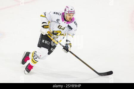 Kloten, Schweiz, 24. Januar 2025: #64 Joel Scheidegger, Verteidiger HC Ajoie. (Foto: Andreas Haas/dieBildmanufaktur) Stockfoto