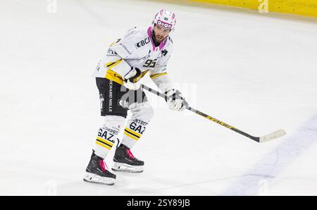 Kloten, Schweiz, 24. Januar 2025: #95 Kevin Bozon, Stürmer HC Ajoie. (Foto: Andreas Haas/dieBildmanufaktur) Stockfoto