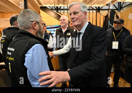 Paris, Frankreich. Februar 2025. Ehemaliger Premierminister Michel Barnier, am 27. Februar 2025 auf dem Salon de l'Agriculture 2025 in Porte de Versailles, Paris. - 27/02/2025 - Frankreich/Ile-de-France (Region)/Paris - julien mattia/Agence Credit: LE PICTORIUM/Alamy Live News Stockfoto