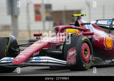 27.02.2025, Bahrain. , . International Circuit, Sakhir, Formel-1-Test Bahrain 2025, Lewis Hamilton (GBR) - Scuderia Ferrari - Ferrari SF-25 - Ferrari (Foto: Alessio de Marco/SIPA USA) Credit: SIPA USA/Alamy Live News Stockfoto