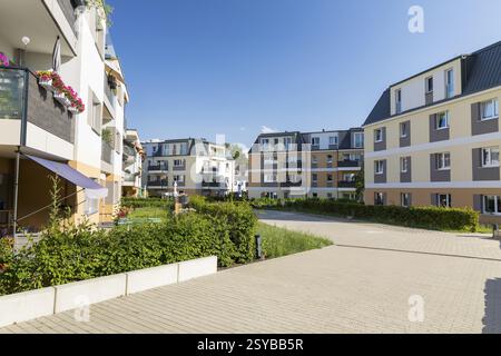 Neu errichteter Wohnkomplex Gellertpark an der Meissner Straße in Radebeul, Sachsen, Deutschland, Europa Stockfoto