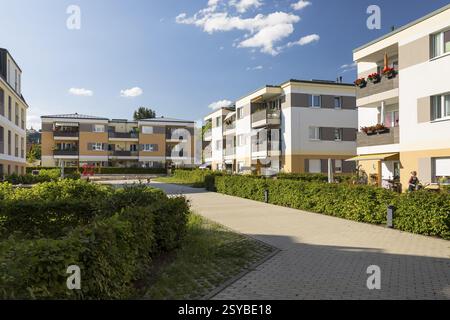 Neu errichteter Wohnkomplex Gellertpark an der Meissner Straße in Radebeul, Sachsen, Deutschland, Europa Stockfoto