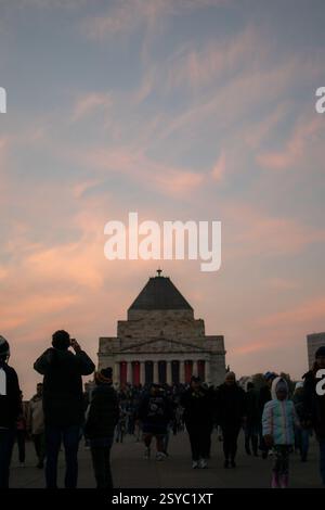 ANZAC Day Dawn Service am Melbourne Shrine of Remembrance Stockfoto