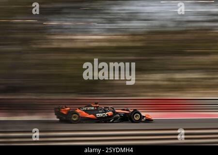 Sakhir, Bahrain. Februar 2025. Oscar Piastri (aus) McLaren MCL39. 28.02.2025. Formel-1-Test, Sakhir, Bahrain, Tag Drei. Quelle: James Moy/Alamy Live News Stockfoto