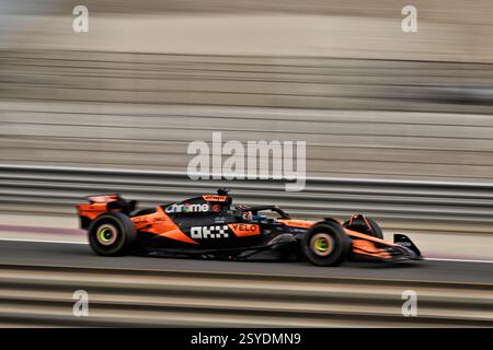 Sakhir, Bahrain. Februar 2025. Oscar Piastri (aus) McLaren MCL39. 28.02.2025. Formel-1-Test, Sakhir, Bahrain, Tag Drei. Quelle: James Moy/Alamy Live News Stockfoto