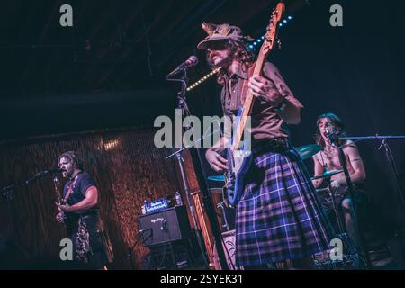 Richmond VA, USA, 24. Februar 2025, schottisches Trio High Fade, das in der Richmond Music Hall als Teil ihrer US-Tour auftrat, Credit: Ben Lahoussine/Alamy Stockfoto