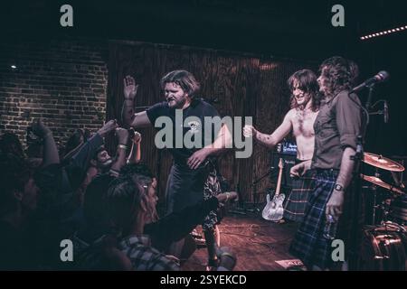 Richmond VA, USA, 24. Februar 2025, schottisches Trio High Fade, das in der Richmond Music Hall als Teil ihrer US-Tour auftrat, Credit: Ben Lahoussine/Alamy Stockfoto