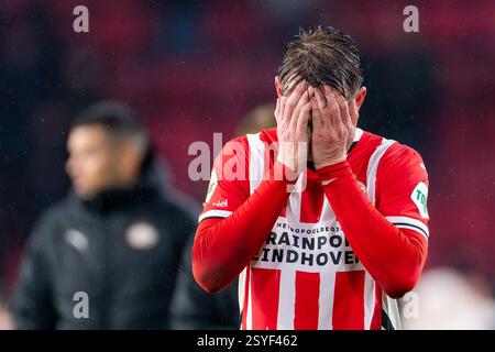 Eindhoven, Niederlande. Februar 2025. EINDHOVEN, NIEDERLANDE - 26. FEBRUAR: Luuk de Jong von PSV sieht nach dem niederländischen TOTO KNVB Beker-Spiel zwischen PSV und Go Ahead Eagles am 26. Februar 2025 im Philips Stadion in Eindhoven, Niederlande, niedergeschlagen aus. (Foto von Joris Verwijst/Orange Pictures) Credit: Orange Pics BV/Alamy Live News Stockfoto