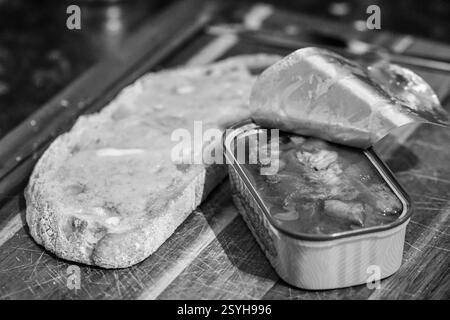 Morrisons Makrele in einer Smokey BBQ Sauce Stockfoto