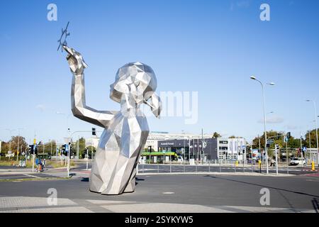 Statue in der Nähe der Posnania Mall in Posen, Polen Stockfoto