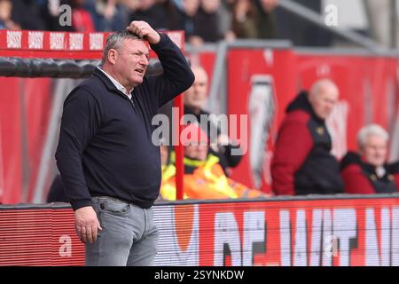 Utrecht, Niederlande. März 2025. UTRECHT, NIEDERLANDE - 1. MÄRZ: Cheftrainer Ron Jans des FC Utrecht während des niederländischen Eredivisie-Spiels zwischen dem FC Utrecht und NAC Breda im Stadion de Galgenwaard am 1. März 2025 in Utrecht, Niederlande. (Foto: Ben Gal/Orange Pictures) Credit: Orange Pics BV/Alamy Live News Stockfoto