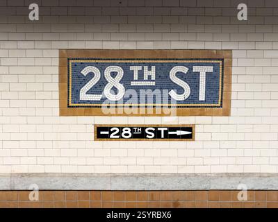 New York City - 20. Juni 2024: U-Bahn-Station 28th Street im NYC Subway-System in Manhattan auf der Lexington Avenue Line. Stockfoto