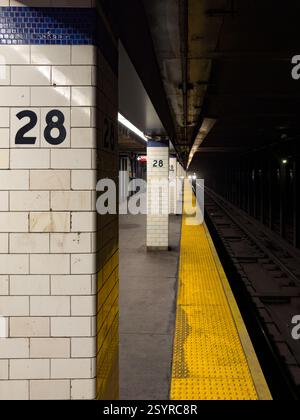 New York City - 20. Juni 2024: U-Bahn-Station 28th Street im NYC Subway-System in Manhattan auf der Lexington Avenue Line. Stockfoto