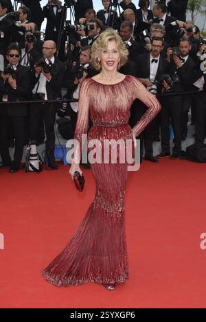 CANNES, FRANKREICH - 14. MAI: Jane Fonda nimmt an der Eröffnungszeremonie und der Premiere von „Grace of Monaco“ während des 67. Jährlichen Filmfestivals von Cannes am 14. Mai 2014 in Cannes Teil. CAP/PL ©Phil Loftus/Capital Pictures Stockfoto