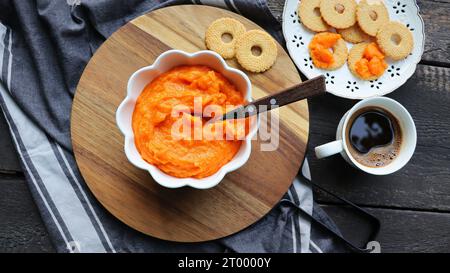 Hausgemachte Kürbis Butter mit organischen Kürbissen gemacht. Stockfoto