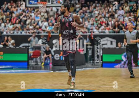 Chemnitz, Deutschland 02. Oktober 2023: 1.BBL - 2023/2024 - Niners Chemnitz vs. Bamberg Baskets im Bild: Adrian Nelson (Bamberg Baskets) Stockfoto