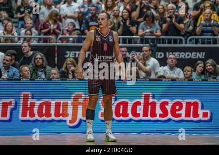 Chemnitz, Deutschland 02. Oktober 2023: 1.BBL - 2023/2024 - Niners Chemnitz vs. Bamberg Baskets im Bild: Karsten Tadda (Bamberg Baskets) Stockfoto