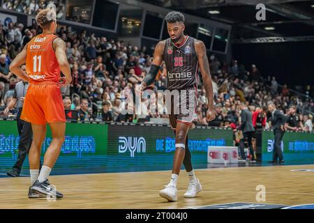 Chemnitz, Deutschland 02. Oktober 2023: 1.BBL - 2023/2024 - Niners Chemnitz vs. Bamberg Baskets im Bild: EJ ONU (Bamberg Baskets) Stockfoto