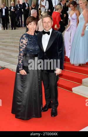 Christl Stumhofer und Richy Müller beim Leipziger Opernball in Leibzig 02.10. 2023 *** Christl Stumhofer und Richy Müller beim Leipziger Opernball in Leibzig 02 10 2023 Credit: Imago/Alamy Live News Stockfoto