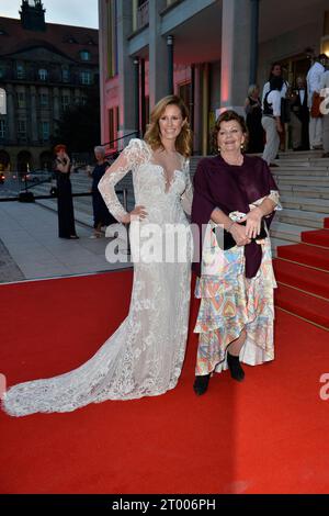 Mareile Hoeppner und Inger Nilsson beim Leipziger Opernball in Leibzig 02.10. 2023 *** Mareile Hoeppner und Inger Nilsson beim Leipziger Opernball in Leibzig 02 10 2023 Credit: Imago/Alamy Live News Stockfoto