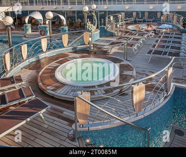 Ansicht des Kreuzfahrtschiffes MSC Poesia Stockfoto