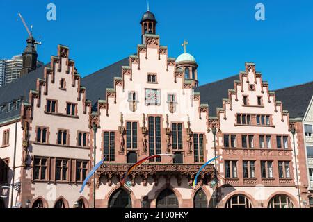 Das berühmte Frankfurter Rathaus, der Roemer, an einem sonnigen Tag Stockfoto