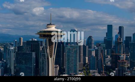 Luftaufnahme Der Seattle Space Needle In Der Hafenstadt Seattle Washington Stockfoto