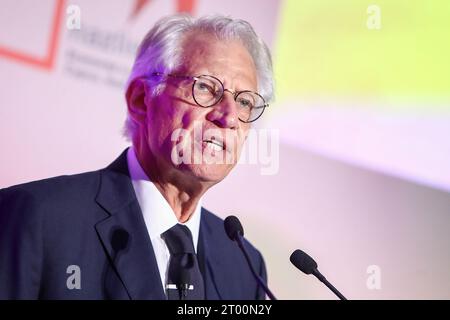 Thessaloniki, Griechenland. September 2023. Der französische Premierminister Dominique de Villepin hält eine Rede auf dem dritten Metropolitan Summit in Thessaloniki. (Kreditbild: © Giannis Papanikos/ZUMA Press Wire) NUR REDAKTIONELLE VERWENDUNG! Nicht für kommerzielle ZWECKE! Stockfoto