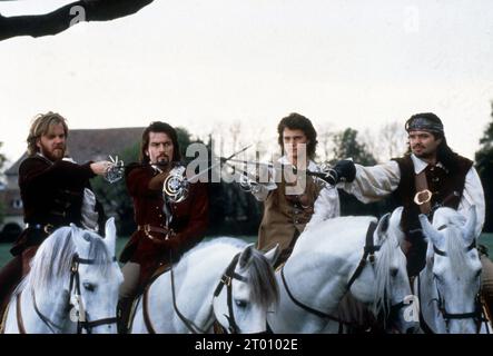 The Three Musketier Year : 1993 USA Regie : Stephen Herek Kiefer Sutherland, Charlie Sheen, Chris O’Donnell, Oliver Platt Stockfoto