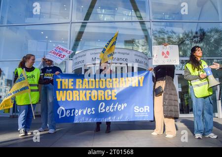 London, Großbritannien. Oktober 2023. Streik vor dem Universitätskrankenhaus, während Röntgenassistenten einen neuen Streik über die Bezahlung veranstalten. Quelle: Vuk Valcic/Alamy Live News Stockfoto