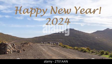 Happy New Year 2024: Landschaft entlang der A25, Bezirk Thaba-Tseka, Königreich Lesotho, südliches Afrika Stockfoto