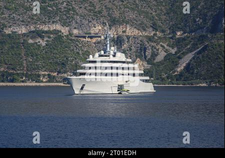 Die zweitgrößte Yacht der Welt, „Eclipse“, gehört dem russischen Milliardär Oligarch Roman Abramovich. Eine der teuersten Yachten, Bild-Foto Stockfoto