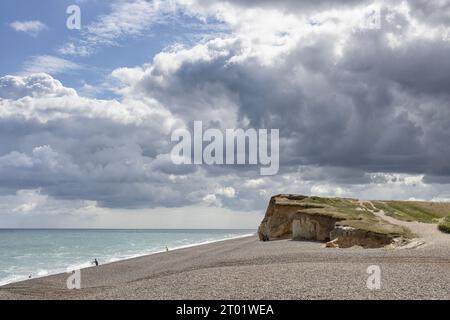 Blick vom Strandeingang in Weybourne, North Norfolk Stockfoto