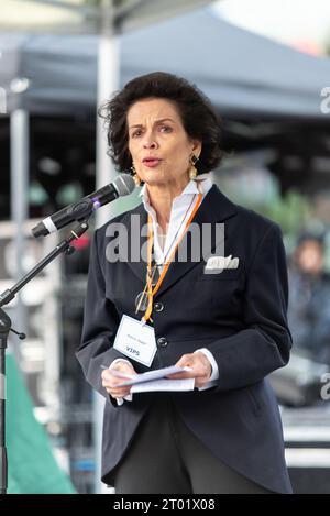 Bianca Jagger sprach beim 4. März Frauen-on-International Women's Day, der von CARE International organisiert wurde und im Scoop, City Hall, London, Großbritannien stattfand Stockfoto