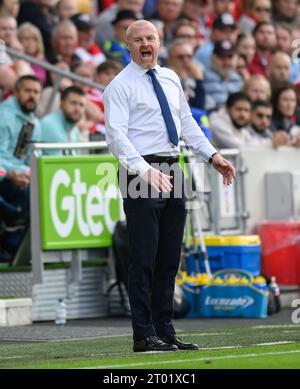 23. September 2023 - Brentford gegen Everton - Premier League - Gtech Community Stadium. Everton-Manager Sean Dyche während des Spiels gegen Brentford. Bild : Mark Pain / Alamy Live News Stockfoto