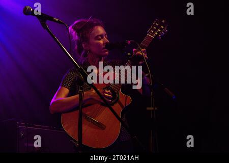 Mailand, Italien, 19. September 2023. Die englische Sängerin Naima Bock tritt live in Santeria Toscana in Mailand auf. Credits: Maria Laura Arturi/Alamy Live News Stockfoto