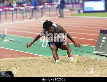 Hangzhou, China. Oktober 2023. Hangzhou, Zhejiang, China: Asiatische Spiele, Triple Jump Indiens Chitravel Credit: Seshadri SUKUMAR/Alamy Live News Stockfoto