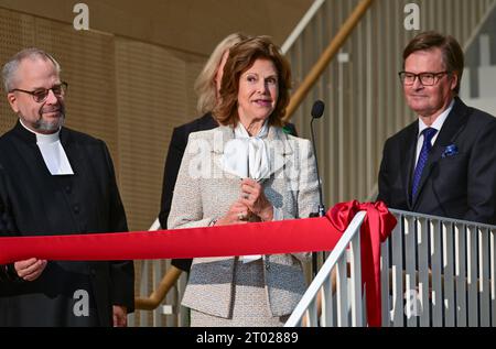 Die schwedische Königin Silvia weihte am Dienstag das neue Krankenhausgebäude in Ersta Sjukhus in Stockholm ein. Oktober 2023. Foto: Jonas Ekströmer / TT / Code 10030 Stockfoto