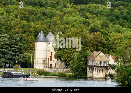 Die Stadt Vernon - Alte Mühle und Schloss der tourelles | La ville de Vernon - Vieux-Moulin et Chateau des tourelles Stockfoto