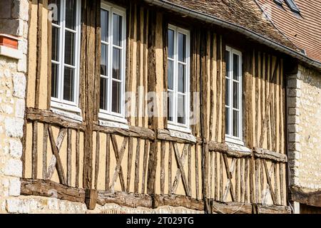 Les Andelys ist das Tor zum normannischen Vexin, die Stadt von Richard Löwenherz. Am Ufer der seine und am Fuße der berühmten Ruinen von Châtea Stockfoto