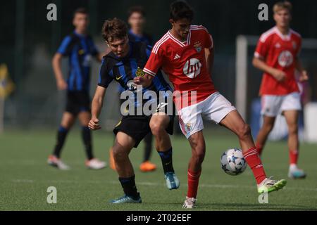 Mailand, Italien. Oktober 2023. Während des Spiels der UEFA Youth League im Giacinto Facchetti Youth Development Centre, Mailand. Der Bildnachweis sollte lauten: Jonathan Moscrop/Sportimage Credit: Sportimage Ltd/Alamy Live News Stockfoto